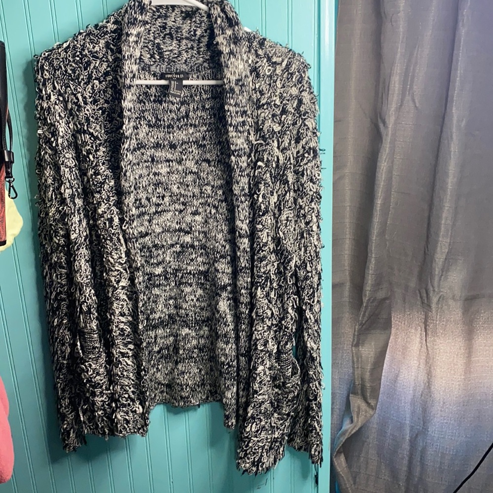 Forever 21 black and white cardigan size small